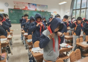 Screenshot_2025-12-02-08-34-08-497_com.tencent.mo